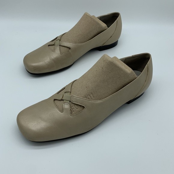 TROTTERS Shoes 7.5 M Flats CrissCross Strap Leather Pearl Beige Gold T3018 $125 - Picture 5 of 10